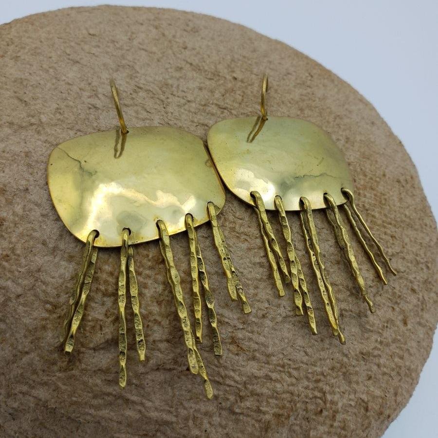 boucles d’oreilles à pampilles