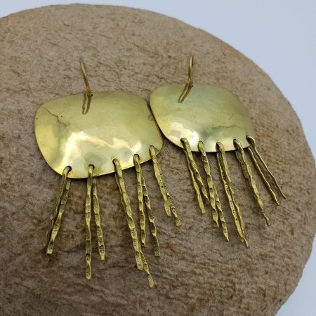 Boucles d'oreilles à pampilles . Collection Archeostories