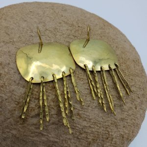 Boucles d’oreilles à pampilles  . Collection Archeostories