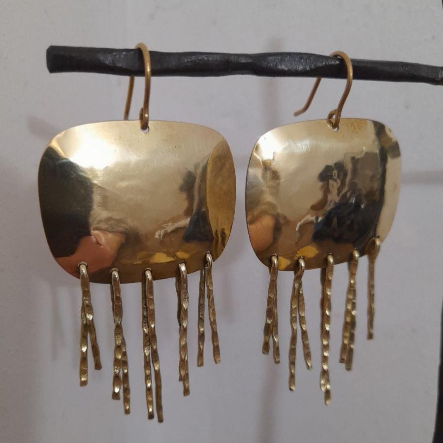 boucles d’oreilles à pampilles