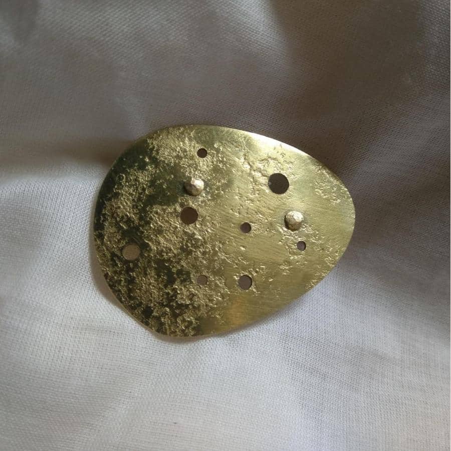 Broche Cratères . Collection Corps Célèstes